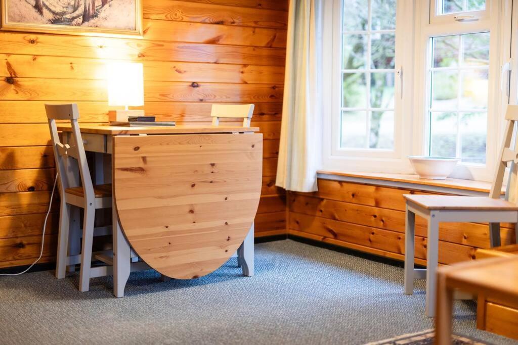 Cozy Norwegian Style Log Cabin In Rural Snowdonia - 2 Bedrooms & Parking By Seren Short Stays Ffestiniog Ngoại thất bức ảnh