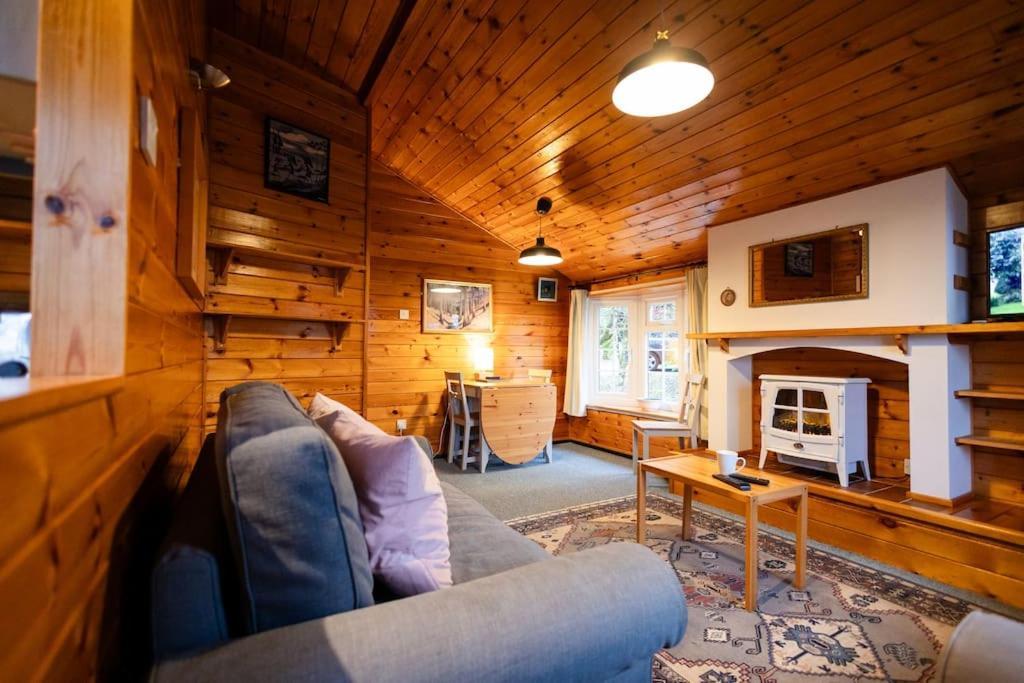 Cozy Norwegian Style Log Cabin In Rural Snowdonia - 2 Bedrooms & Parking By Seren Short Stays Ffestiniog Ngoại thất bức ảnh